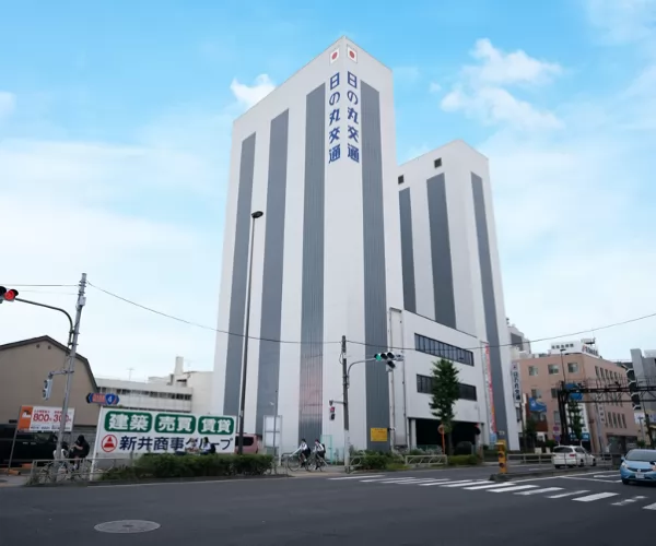 株式会社日の丸交通足立 東京都足立区のタクシーの求人情報 タクナビ 入社お祝い金付き求人サイト
