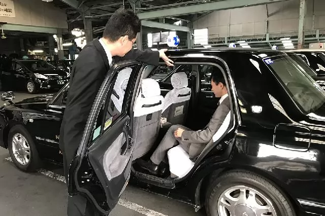 尼崎工都タクシー株式会社 本社営業所 兵庫県尼崎市のタクシーの求人情報 タクナビ 入社お祝い金付き求人サイト